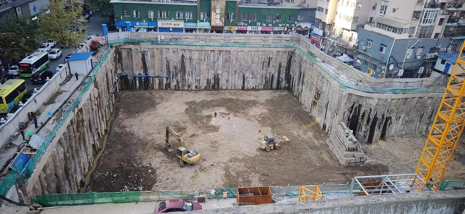 ee0ee4e2100842a9788e4f24c28868